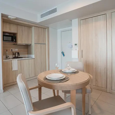 Aparthotel Zenitude Residences